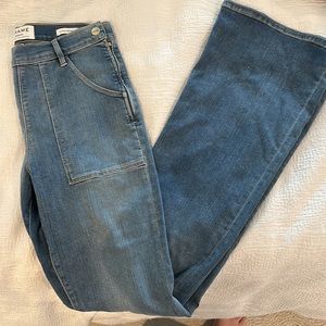 Frame le flare de Francoise